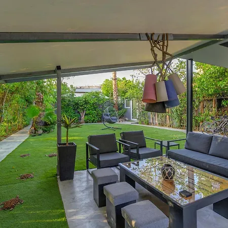 Kalafatis Garden House
