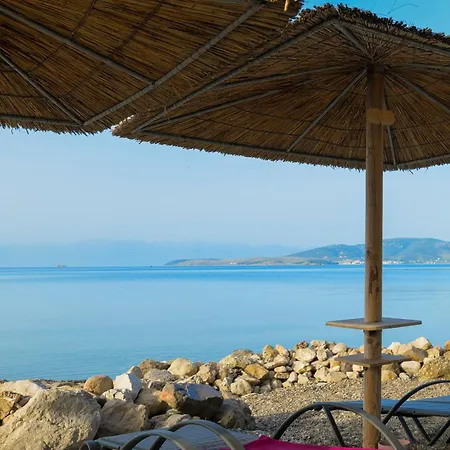 Apartamento Kalafatis Garden House Itea